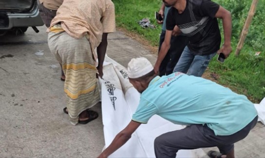 ঈদের ছুটিতে বাড়ি ফেরার পথে প্রাণ গেলো বাবা-মেয়ের